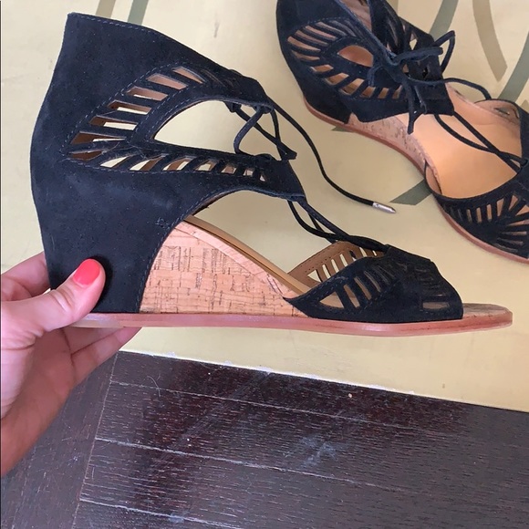 Dolce Vita Wedges - Picture 4 of 5